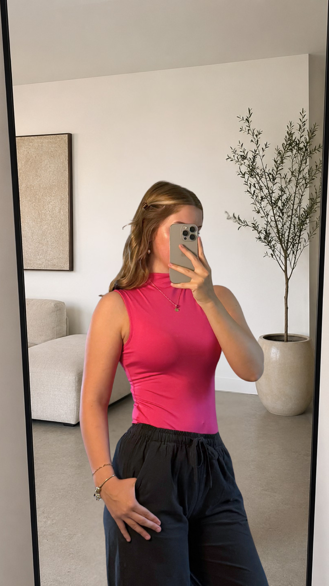 Body "Ella" SIS.