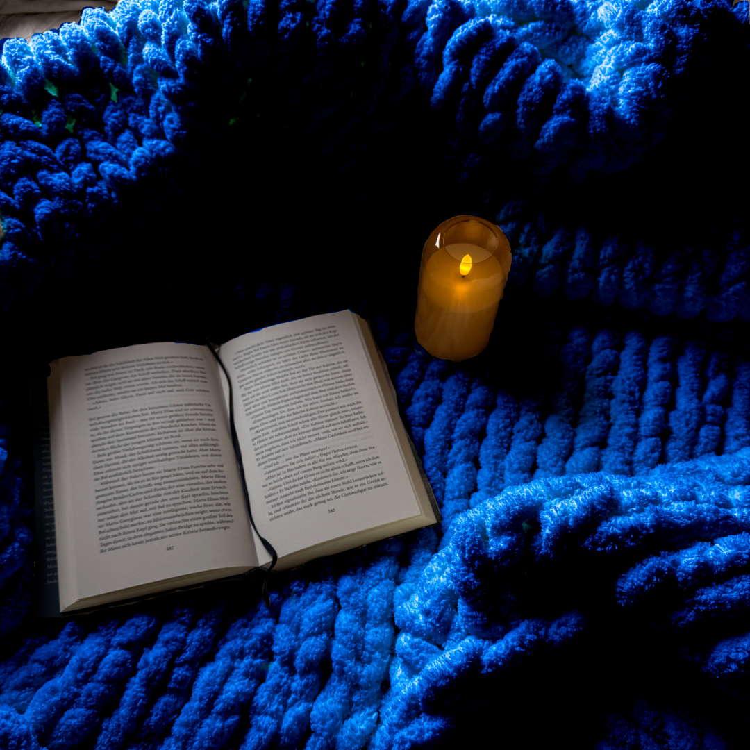 Grobstrickdecke aus Chenille Garn - Saphire SIS.