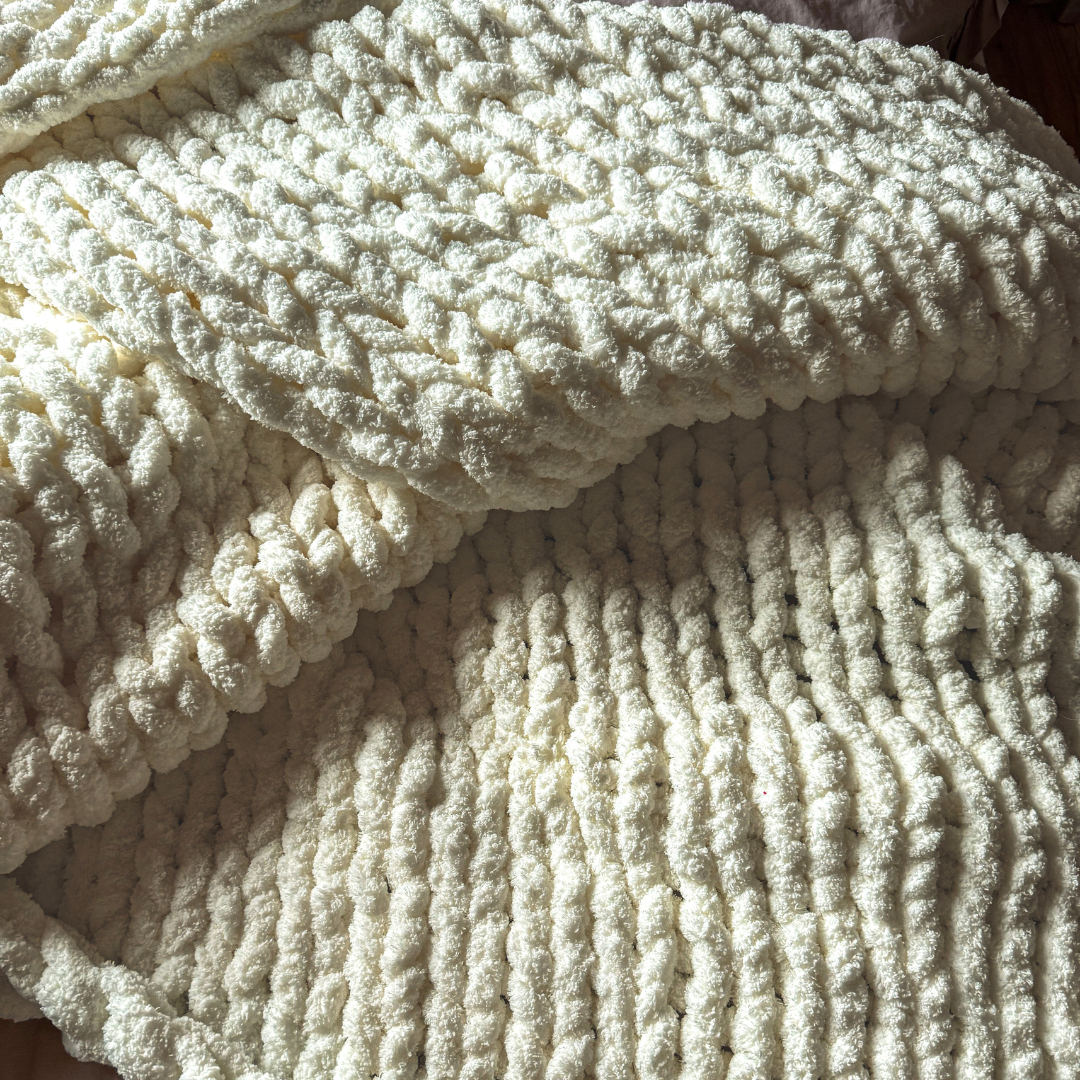 Grobstrickdecke aus Chenille Garn - Beige SIS.