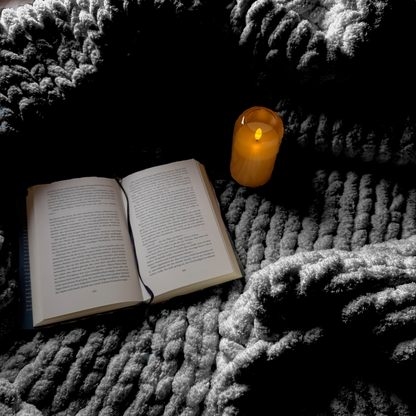 Grobstrickdecke aus Chenille Garn - Grey SIS.