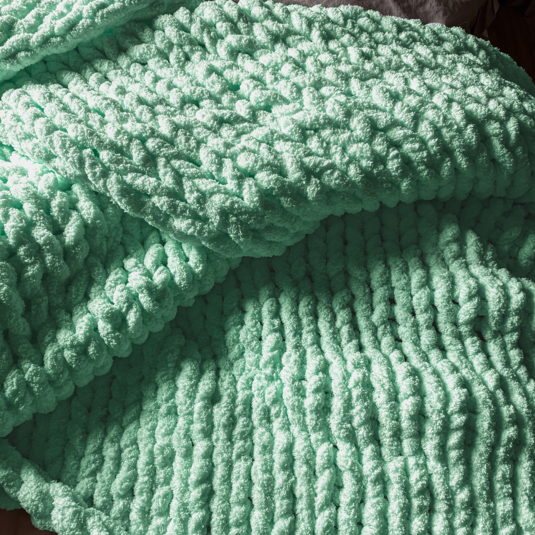 Grobstrickdecke aus Chenille Garn - Mint Green SIS.