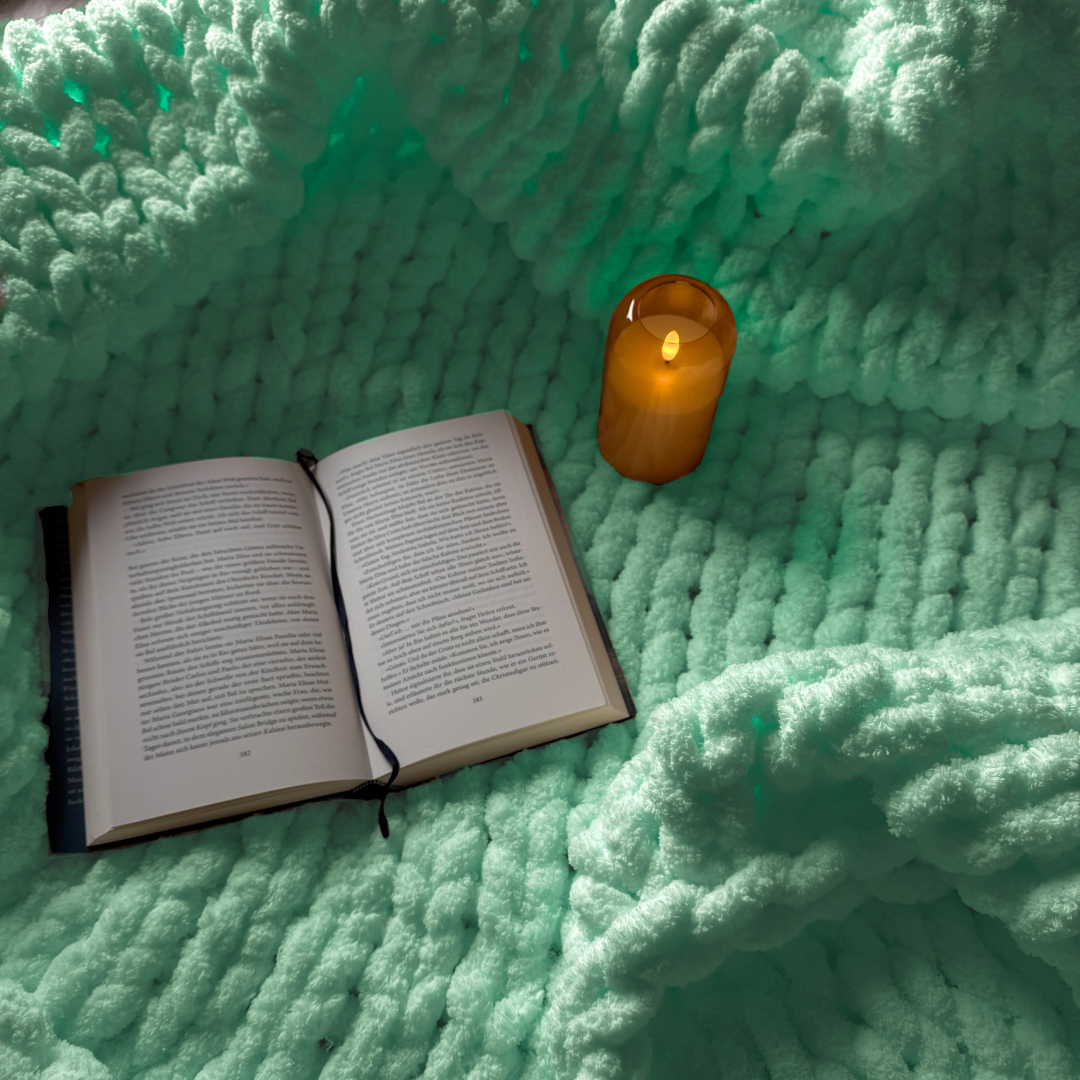 Grobstrickdecke aus Chenille Garn - Mint Green SIS.