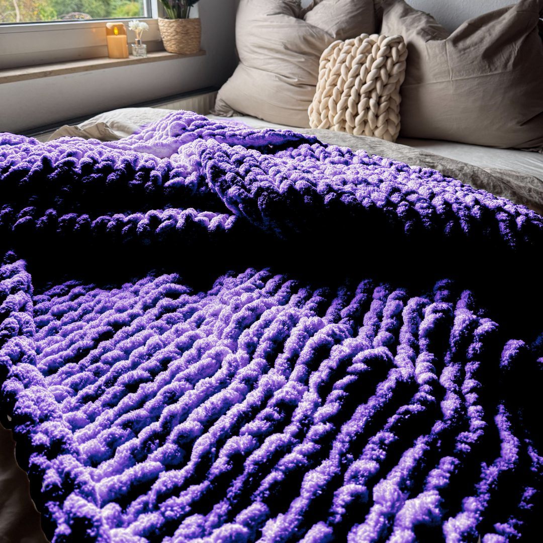 Grobstrickdecke aus Chenille Garn - Violet SIS.