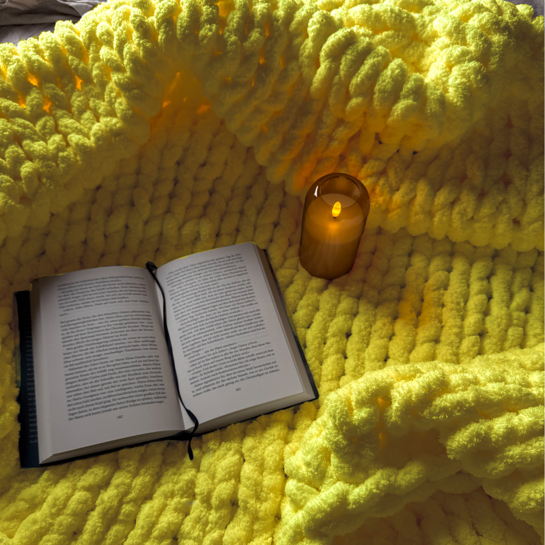 Grobstrickdecke aus Chenille Garn - Yellow SIS.