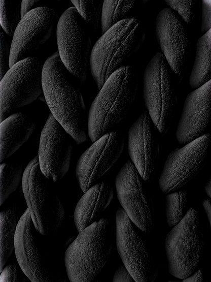 Grobstrickkissen aus Chunky Wolle - Schwarz SIS.